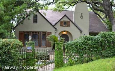 Main picture of 2826 San Gabriel St