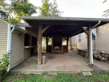 Main picture of 525 Nutwood St