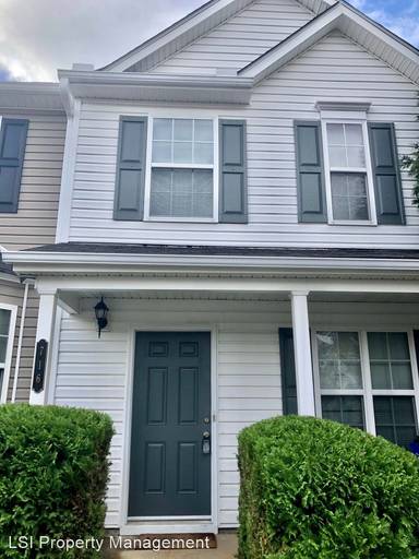 Main picture of 716 Crestwell Cir SW