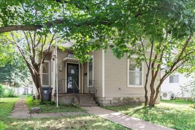 Main picture of 1005 W 3rd St