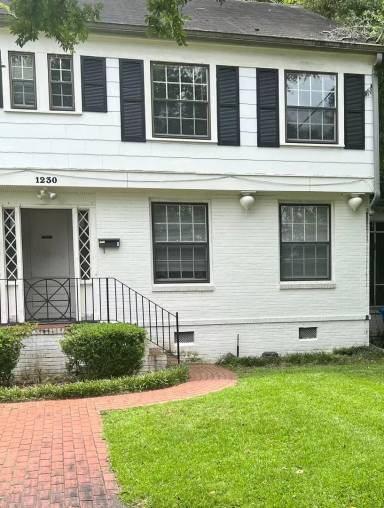 Main picture of 1230 10th St
