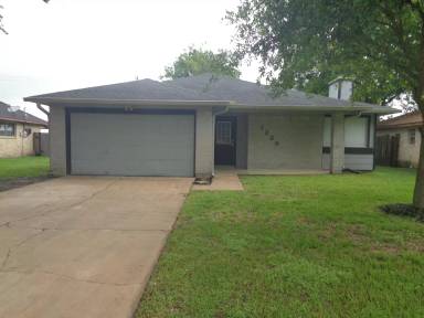 Main picture of 1229 Clover Dr