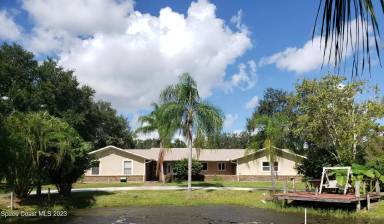 Main picture of 3234 Wind Song Ct