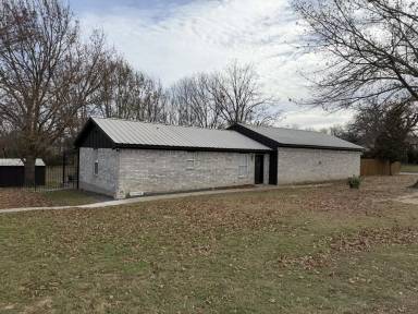 Main picture of 1010 Vine St