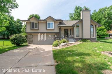 Main picture of 14807 Karen Cir