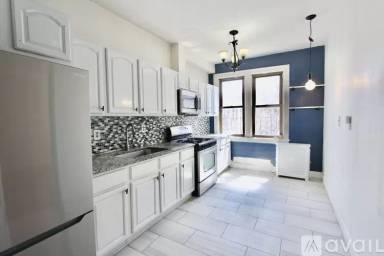 Main picture of 3936 Skillman Ave