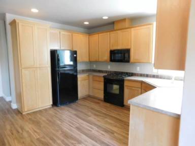 Main picture of 655 Ratcliff Dr SE