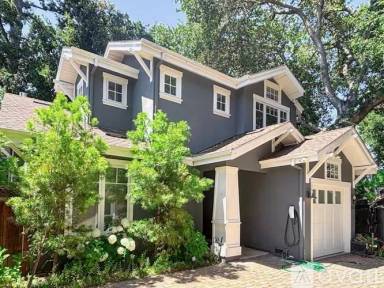 Main picture of 644 Harvard Ave