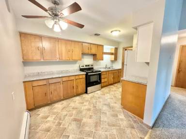 Main picture of 3413 S 26th St