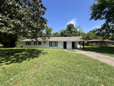 Main picture of 1301 Beaumont Dr