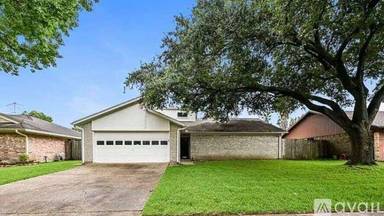 Main picture of 2233 W Clare St