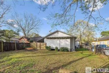 Main picture of 2628 Jackson Ave