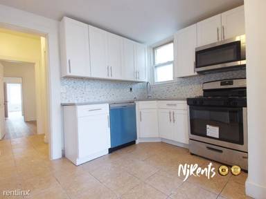 Main picture of 114 Woodlawn Ave