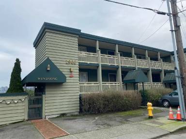 Main picture of 1900 8th Ave N