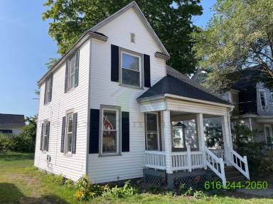 Main picture of 1050 Thomas St SE