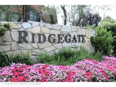 Main picture of 28005 Ridgebluff Ct