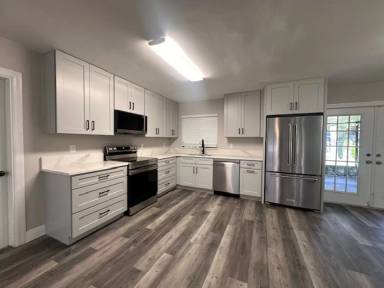 Main picture of 1131 Robin Hood Ct