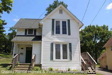 Main picture of 316 N Maple St