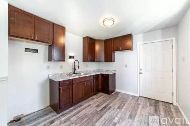 Main picture of 2501 E Oakbrook Dr