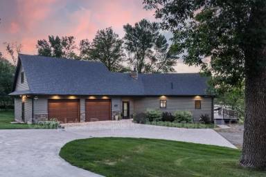 Main picture of 23619 180th St