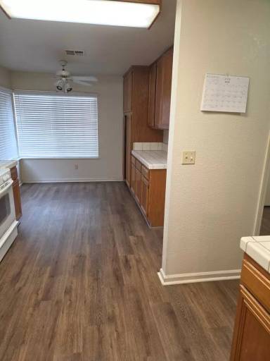 Main picture of 8868 Gemwood Way