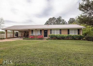 Main picture of 295 Vincent Dr