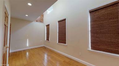 Main picture of 2541 N Capitol St NE