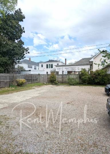 Main picture of 302 Garland St