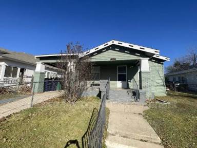Main picture of 715 NW 25th St