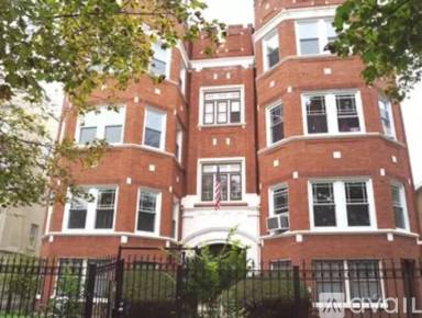 Main picture of 1710-16 Touhy Ave