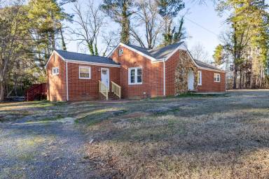 Main picture of 6381 NC Highway 73 W