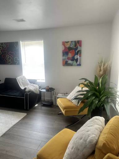 Main picture of 225 Witten St