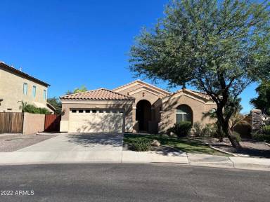 Main picture of 2110 E Indigo Dr