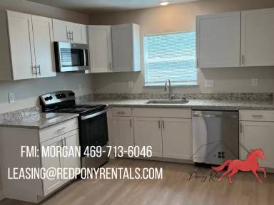 Main picture of 399 W Blackbourn St