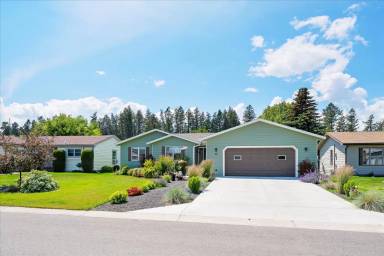 Main picture of 114 Trevino Dr