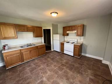 Main picture of 809 W Washington St