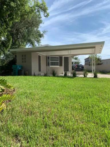 Main picture of 21 W Grant St