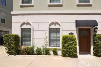 Main picture of 1405 McCoy St