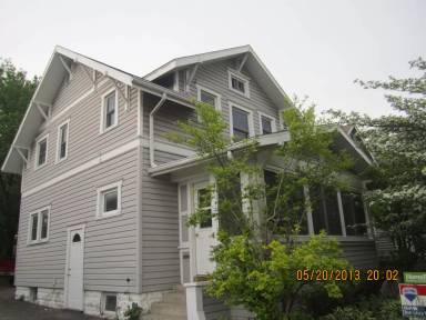 Main picture of 1526 S Pennsylvania Ave
