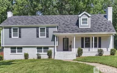 Main picture of 3900 Rhodes Ave