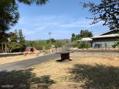 Main picture of 2465 Melru Ln