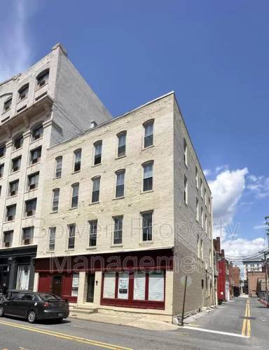 Main picture of 64 W Antietam St