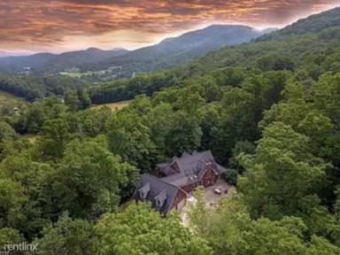 Main picture of 225 Smith Cove Rd