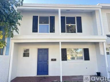 Main picture of 10042 N 52nd St