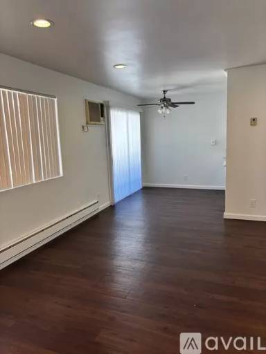 Main picture of 14718 Magnolia Blvd