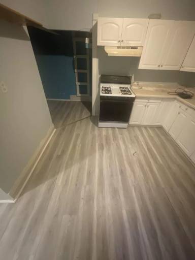 Main picture of 413 East 3rd St - 2