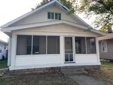 Main picture of 1625 Woodlawn Ave