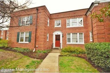 Main picture of 1752 N Rhodes St