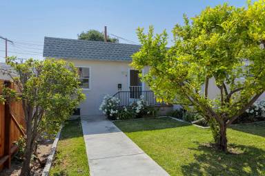 Main picture of 216 W Lime Ave
