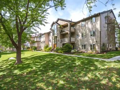 Main picture of 2030 Broadway St